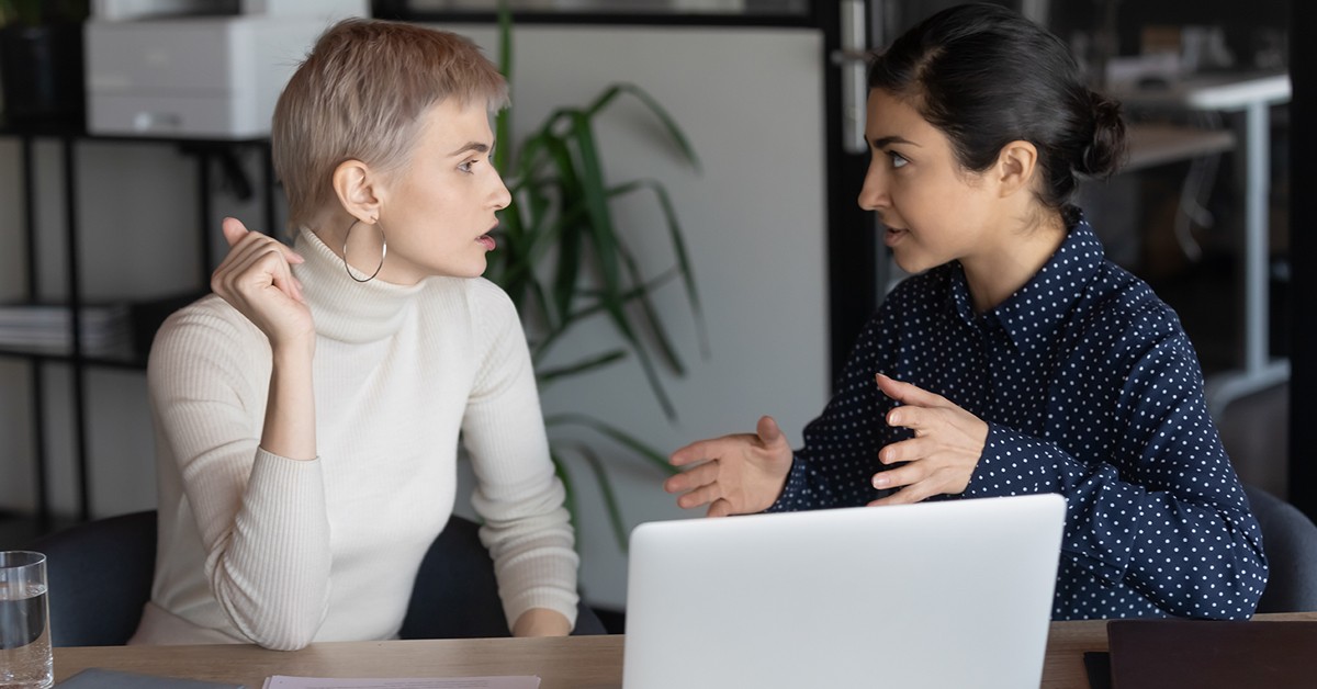 Listening conversation. дружеский разговор. конфликт. активное слушание арт. студенты аудирование.
